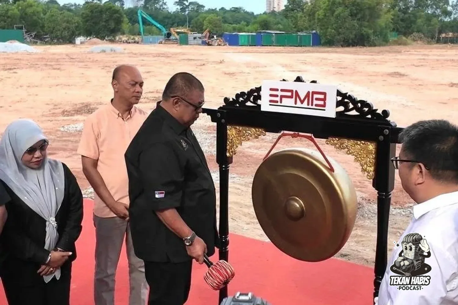 EPMB RASMI PECAH TANAH KILANG MENGECAT DI PEGOH, MELAKA