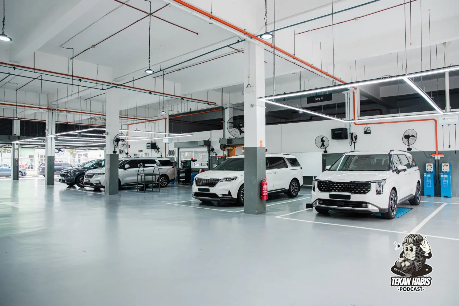 C&C RASMI BUKA PUSAT 3S KIA PERTAMA DI GLENMARIE