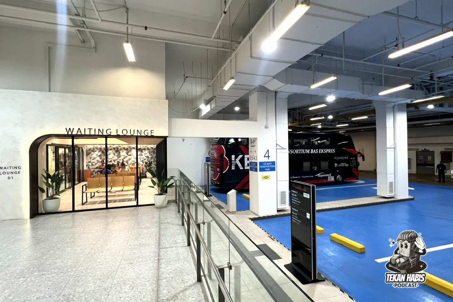 HAB PENGANGKUTAN LALAPORT DILANCARKAN - 30 OPERATOR BAS KHUSUS KE SINGAPURA