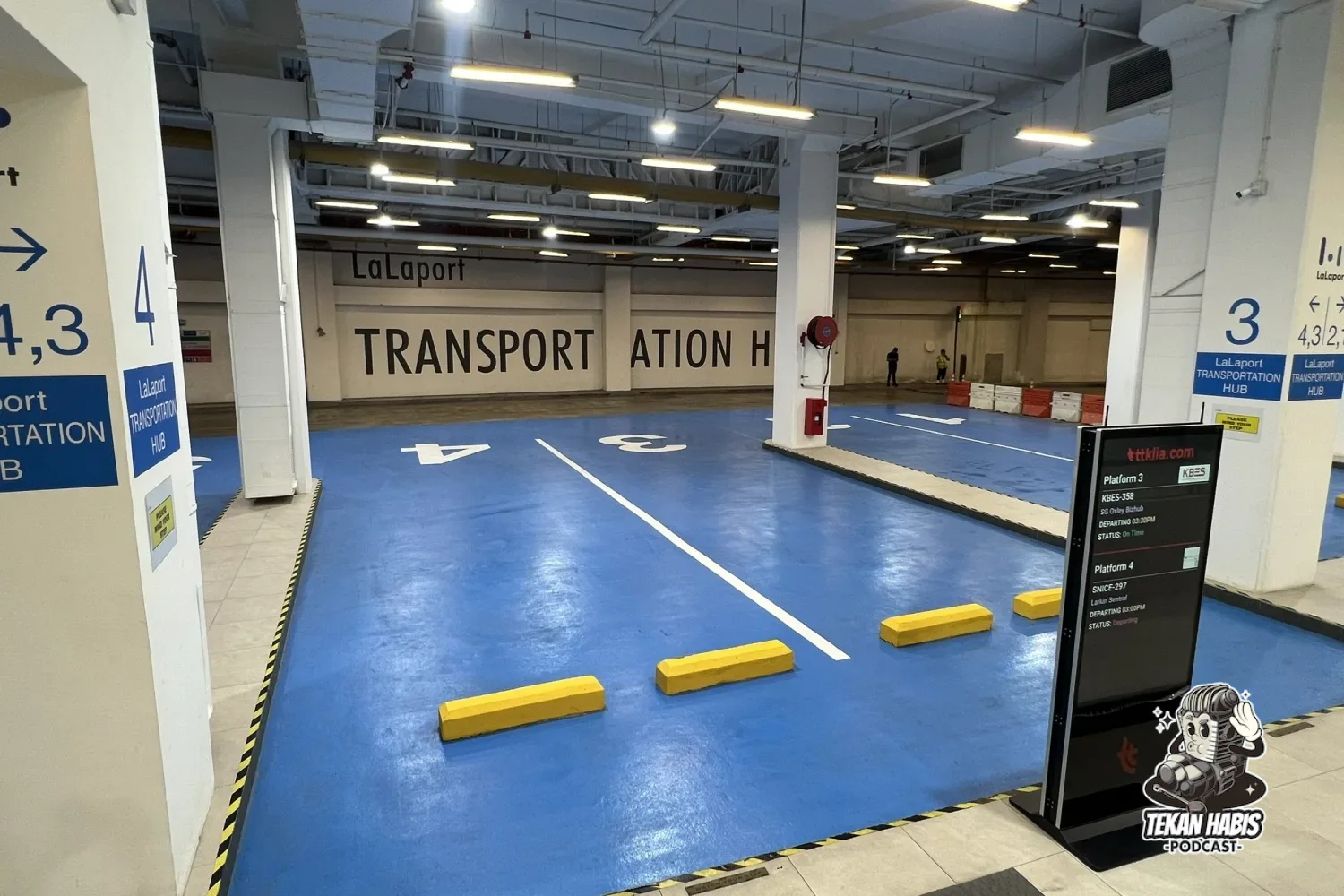 HAB PENGANGKUTAN LALAPORT DILANCARKAN - 30 OPERATOR BAS KHUSUS KE SINGAPURA