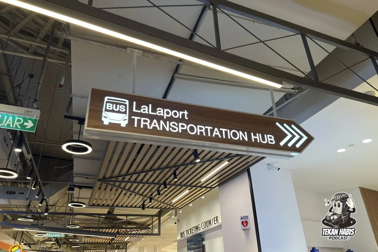 HAB PENGANGKUTAN LALAPORT DILANCARKAN - 30 OPERATOR BAS KHUSUS KE SINGAPURA