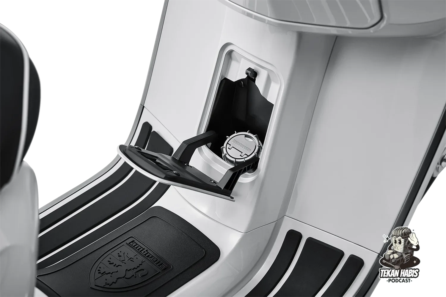 2026 LAMBRETTA J200 TAMPIL DI AOS 2026