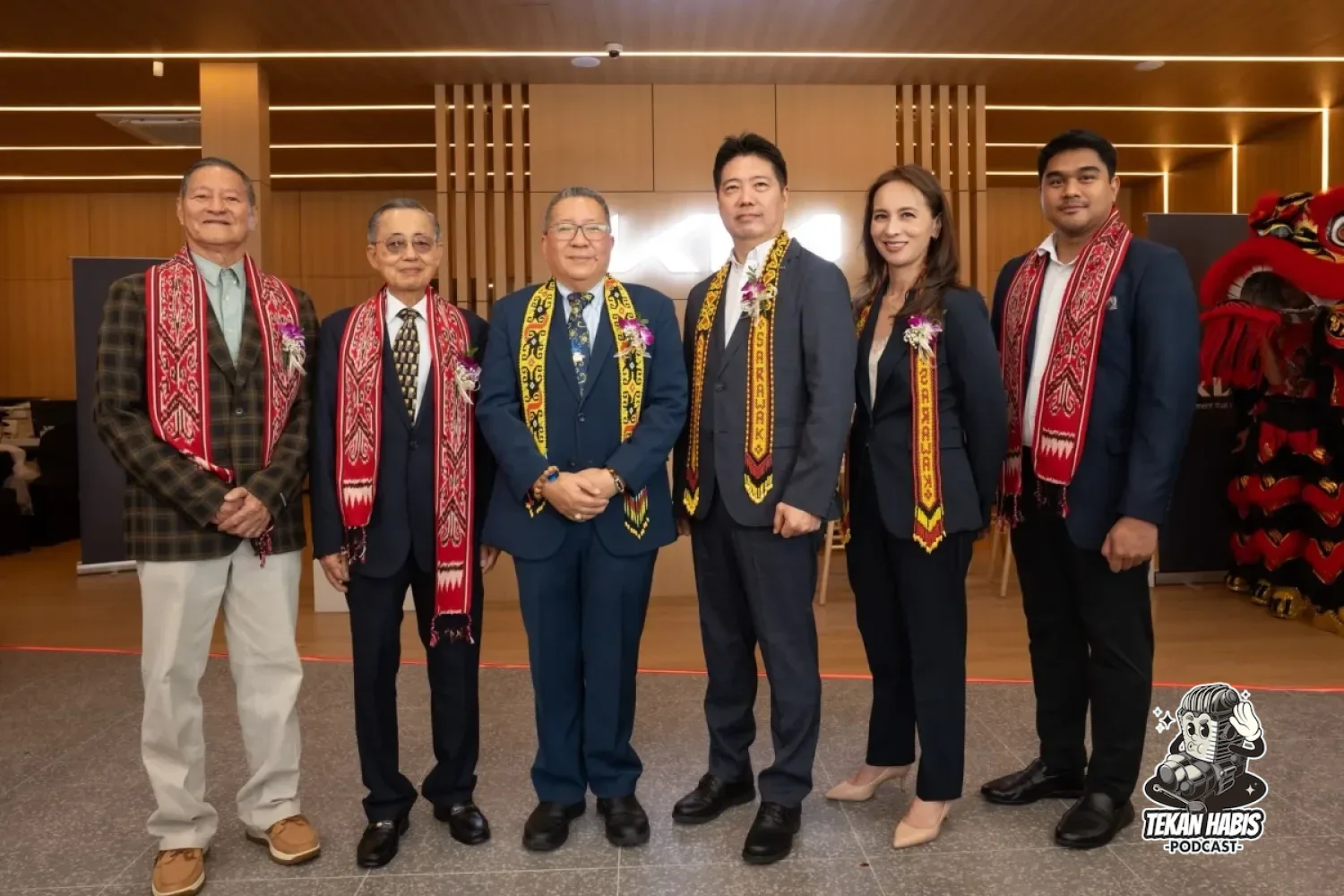 KSM RASMI BUKA PUSAT 3S KIA BAHARU DI KUCHING, SARAWAK