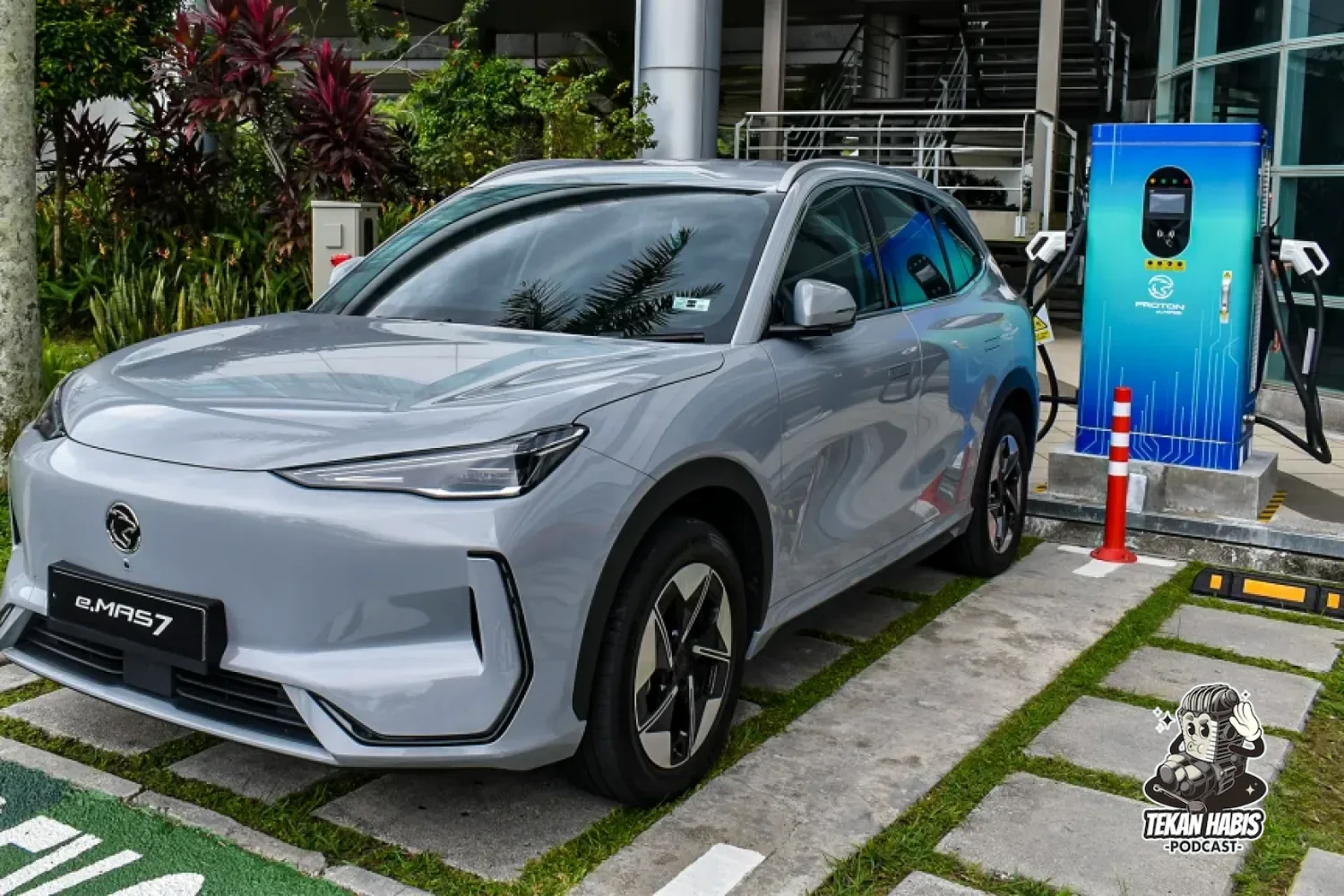 PROTON E.MAS BERKERJASAMA DENGAN 3 CPO UTAMA BANGUNKAN STESEN PENGECASAN SENDIRI