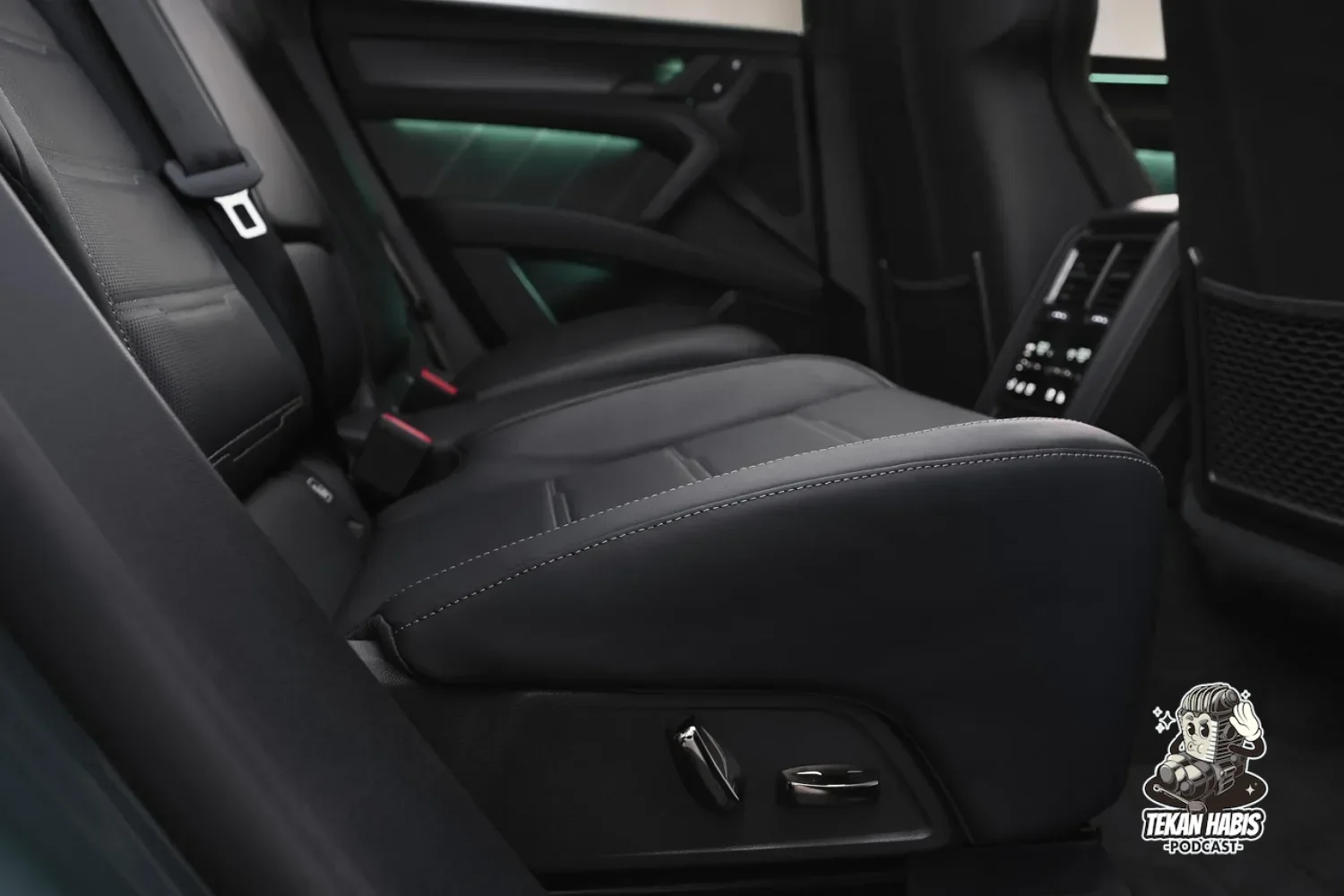 PORSCHE CAYENNE ELECTRIC KINI DI MALAYSIA – DARI RM699,000