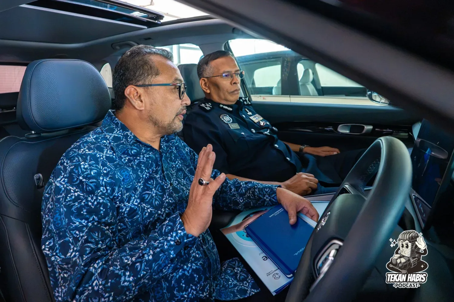 PDRM TERIMA PROTON E.MAS 5, E.MAS 7 & E.MAS 7 PHEV UNTUK PENILAIAN
