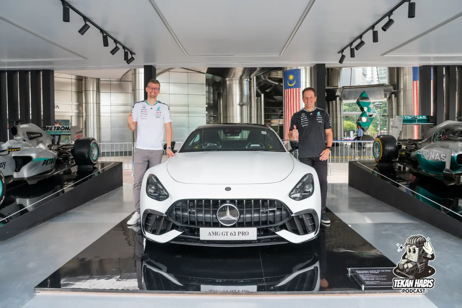 MERCEDES-AMG GT 63 PRO & AMG GT 63 4-DOOR COUPE TAMPIL DI MALAYSIA SEMPENA F1