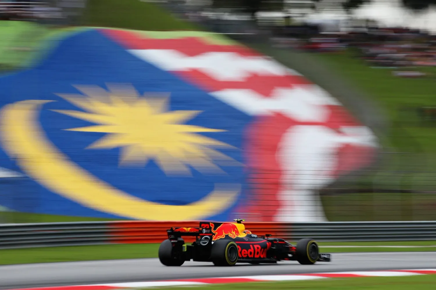 Sumber: Formula 1 (Facebook)