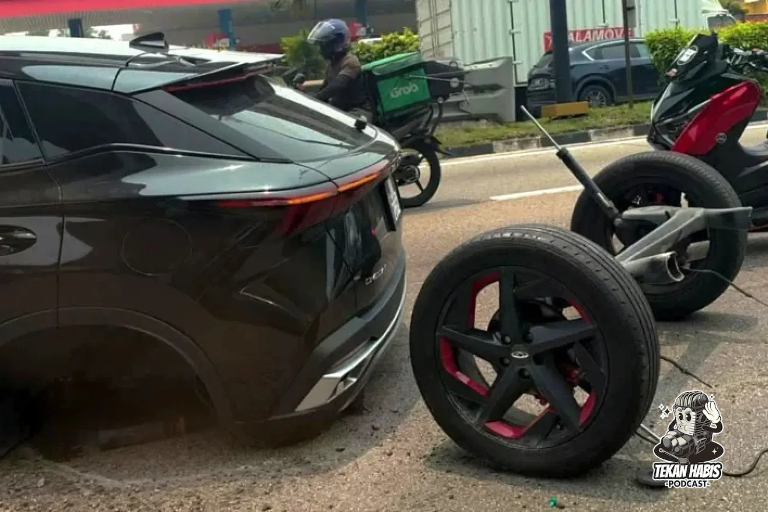 Gambar insiden terbaru di mana komponen sub-frame gandar belakang Omoda 5 gagal dan tercabut dari casis. (Sumber: Media Sosial)