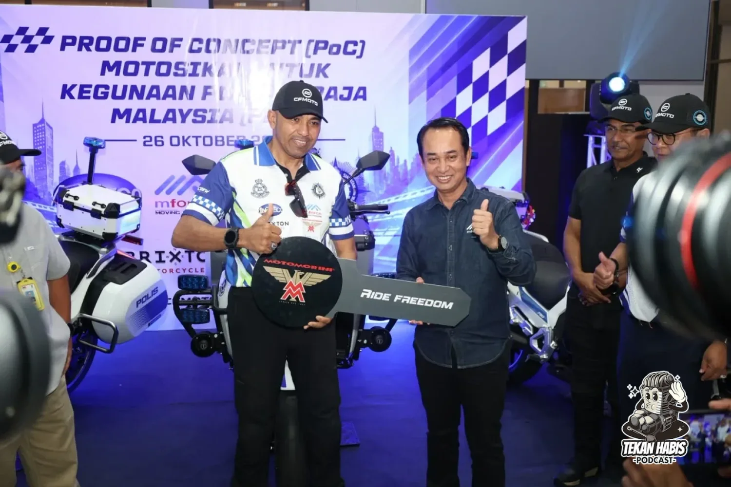 MFORCE SERAH 6 MOTOSIKAL KEPADA PDRM UNTUK PROGRAM PENILAIAN