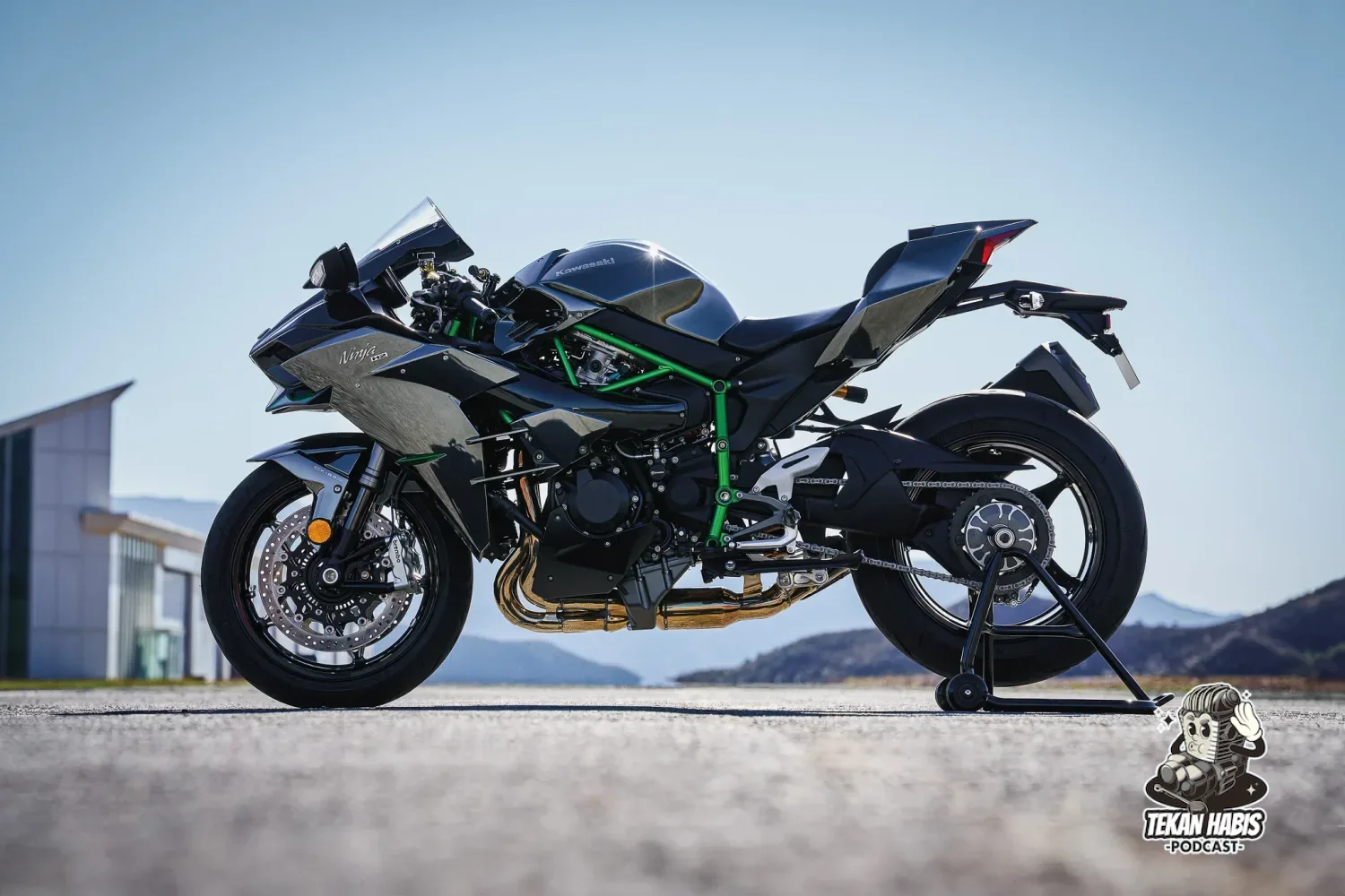EMOS PERKENALKAN KAWASAKI NINJA H2 CARBON & NINJA ZX-10RR