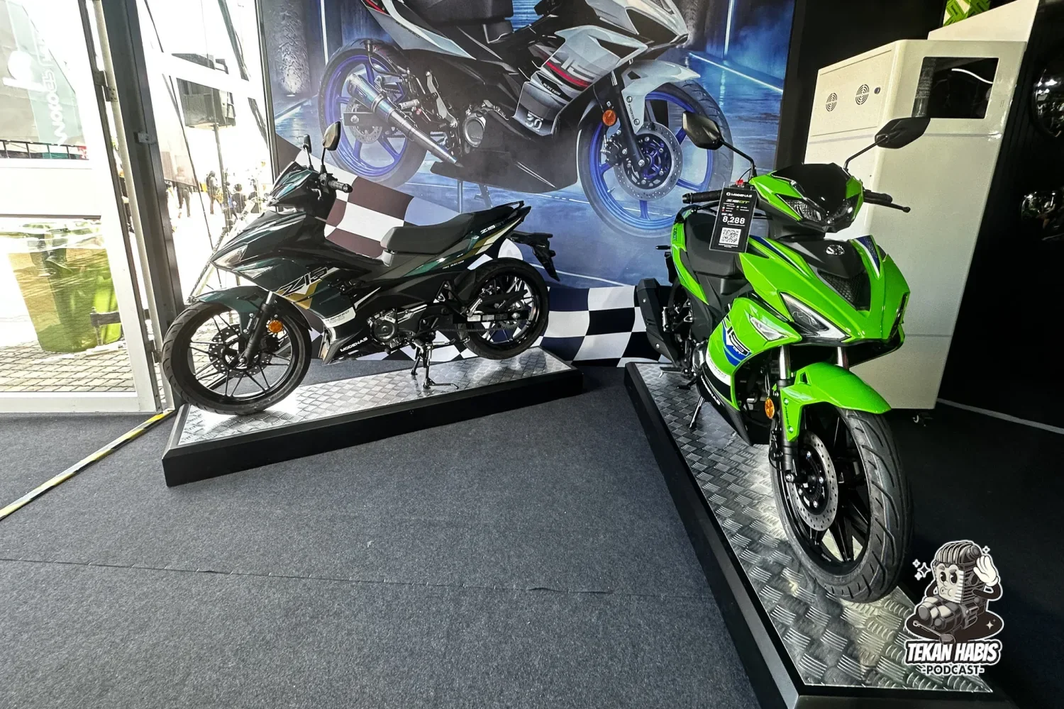 Turut dipamerkan adalah Modenas Z15GT versi kemaskini terbaharu.