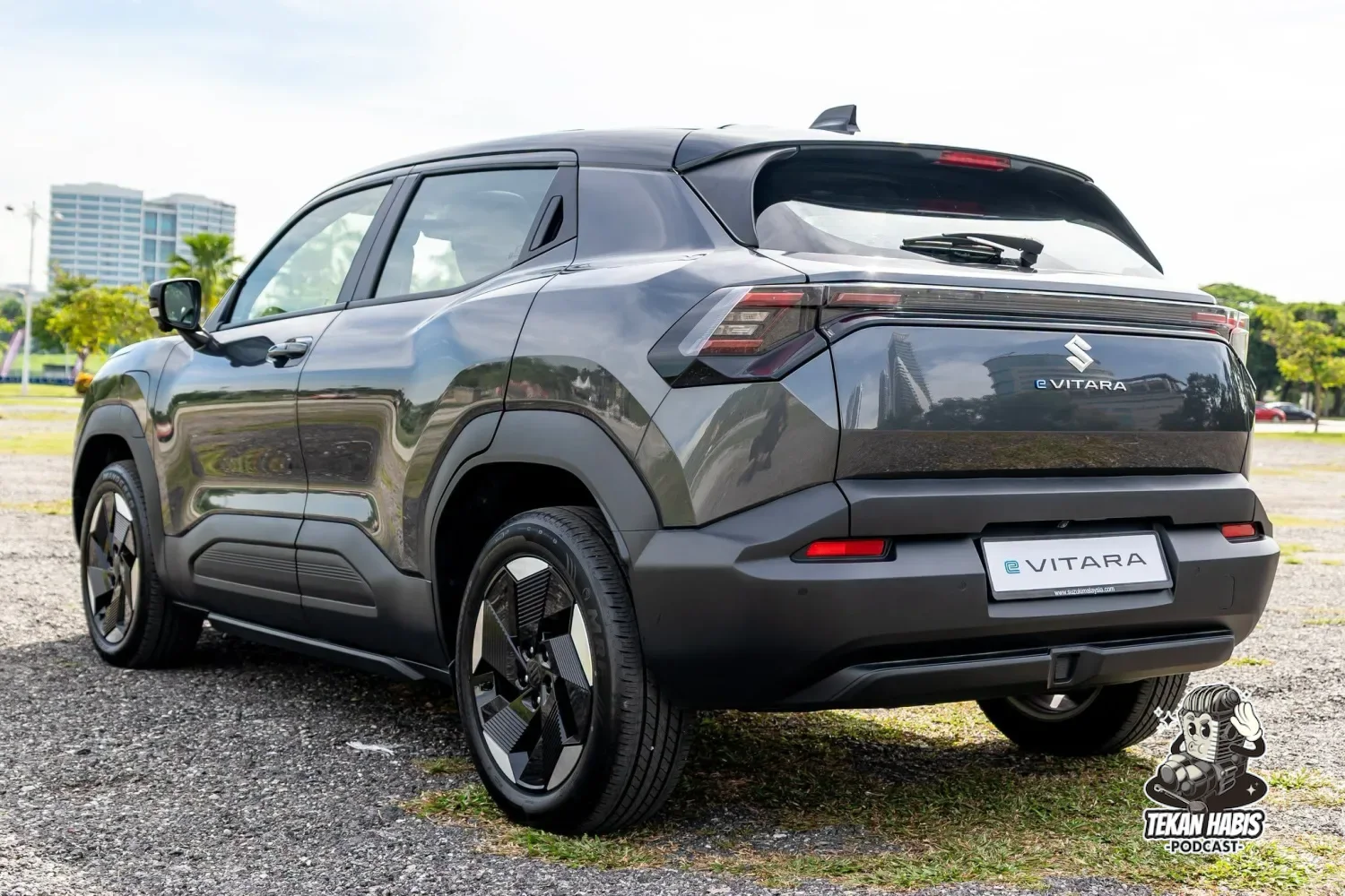 SUZUKI eVITARA TIBA – 426KM WLTP, RM188,000, STOK TERHAD