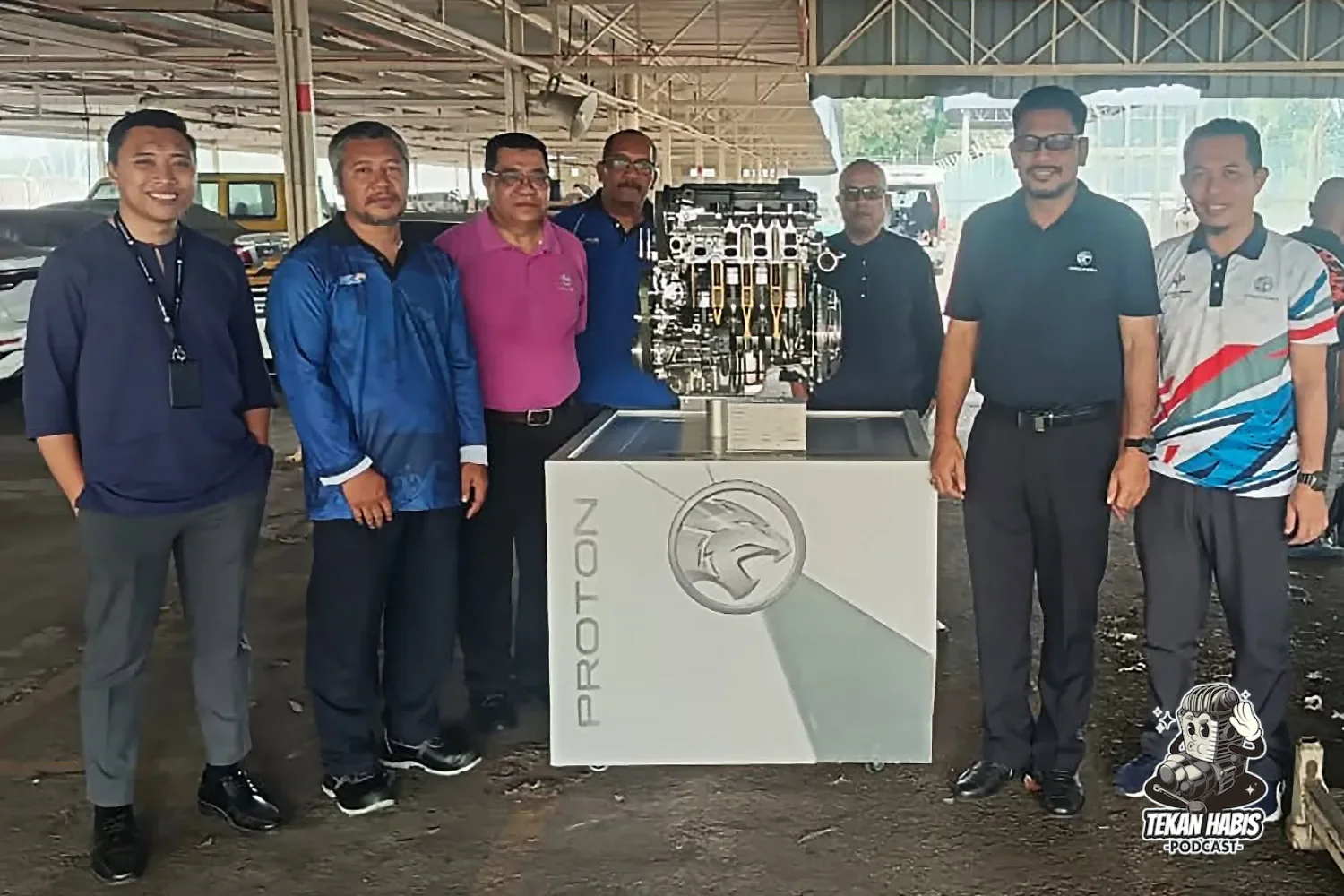 PROTON SUMBANGKAN 8 ENJIN KEPADA INSTITUSI TVET TEMPATAN