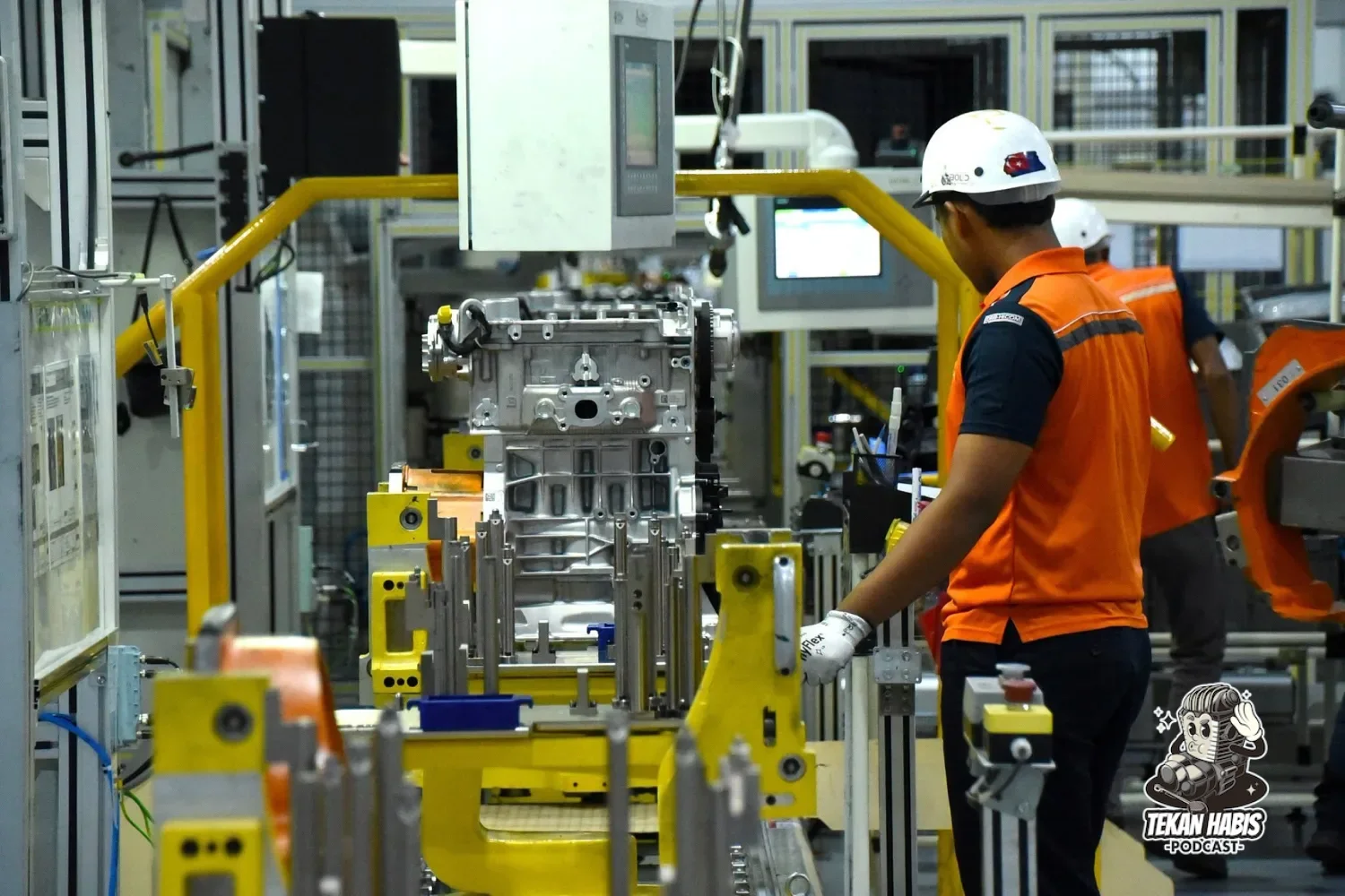 PROTON TANJONG MALIM KINI HASIL ENJIN HIBRID, PHEV, MOTOR & TRANSMISI EV